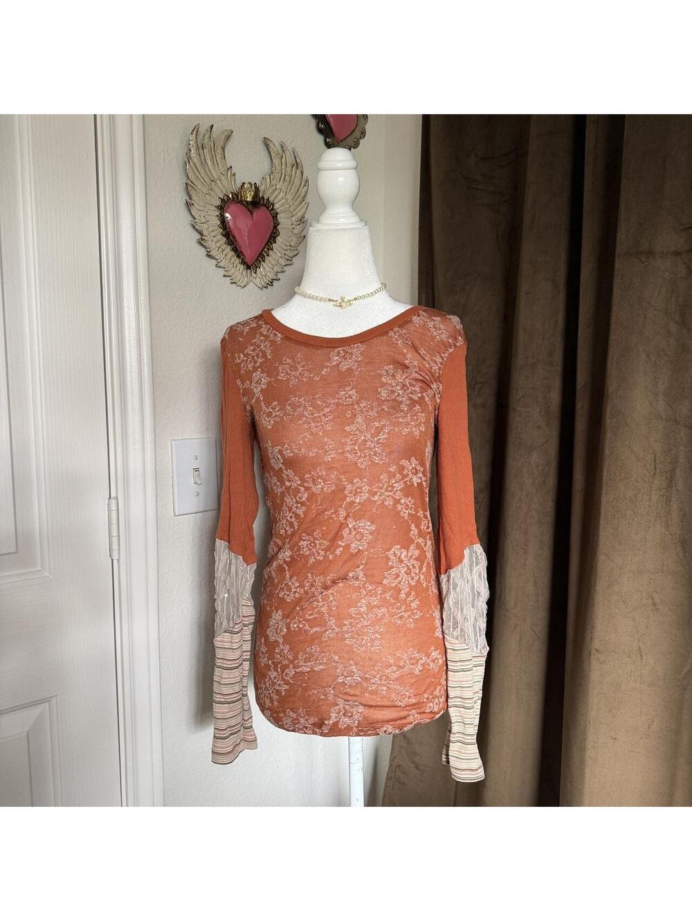 y2k 1990’s BKE Skater Girl Whimsical Orange Layering Long Sleeve T-Shirt Sequin